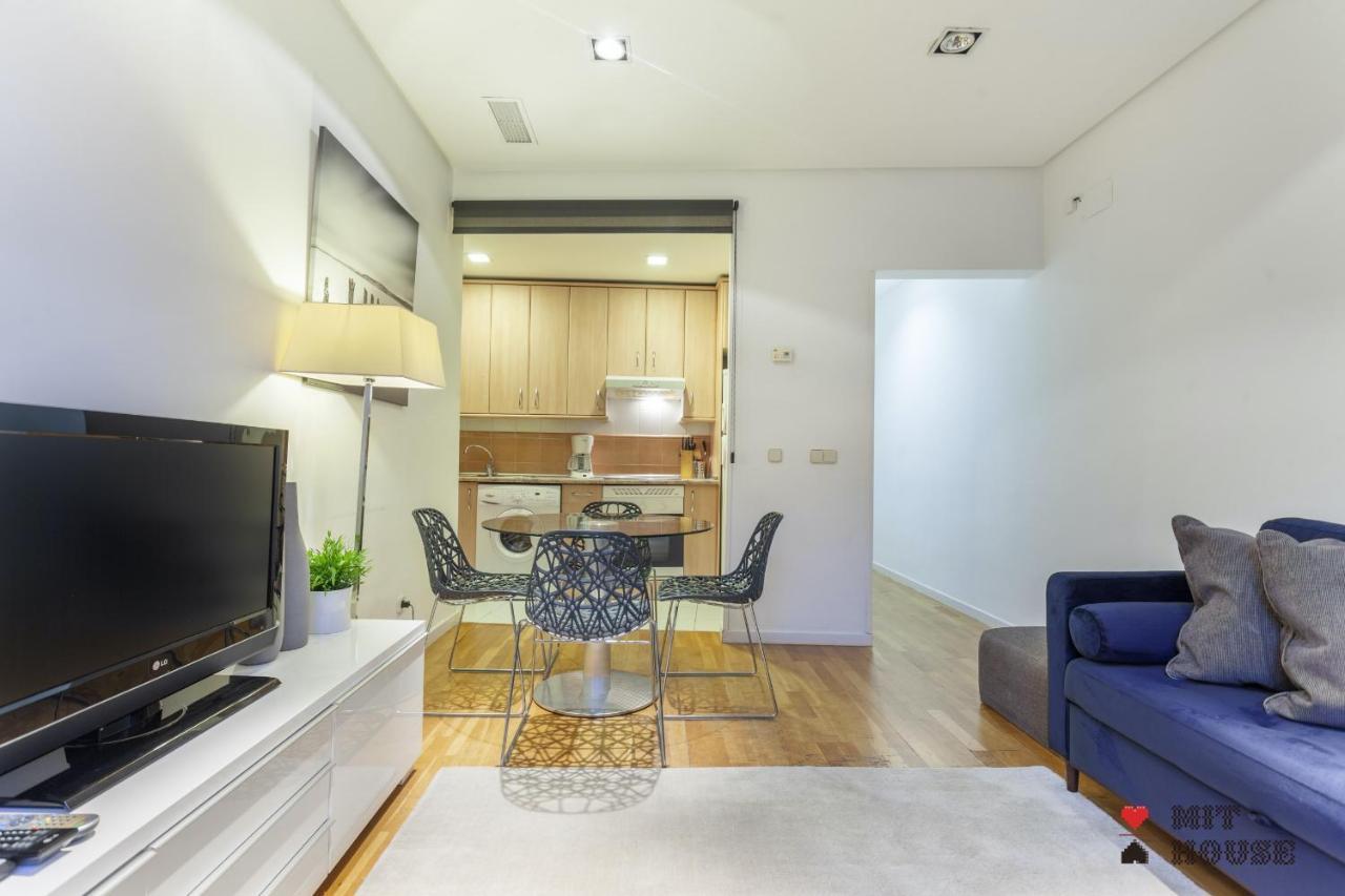 Mit House Puerta Del Sol III En Madrid Apartment ภายนอก รูปภาพ